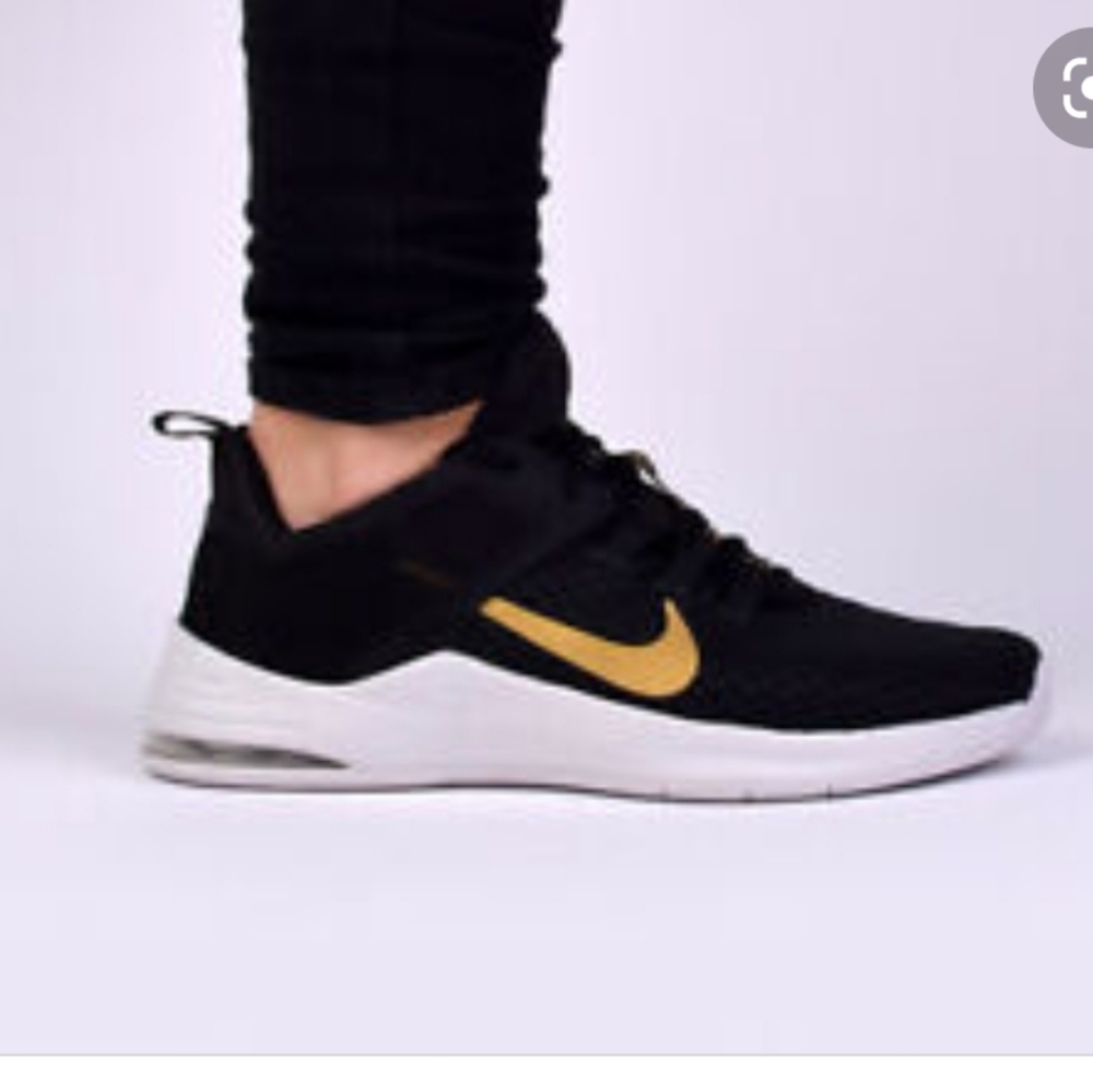 Nike Air Bella max sz 6.5